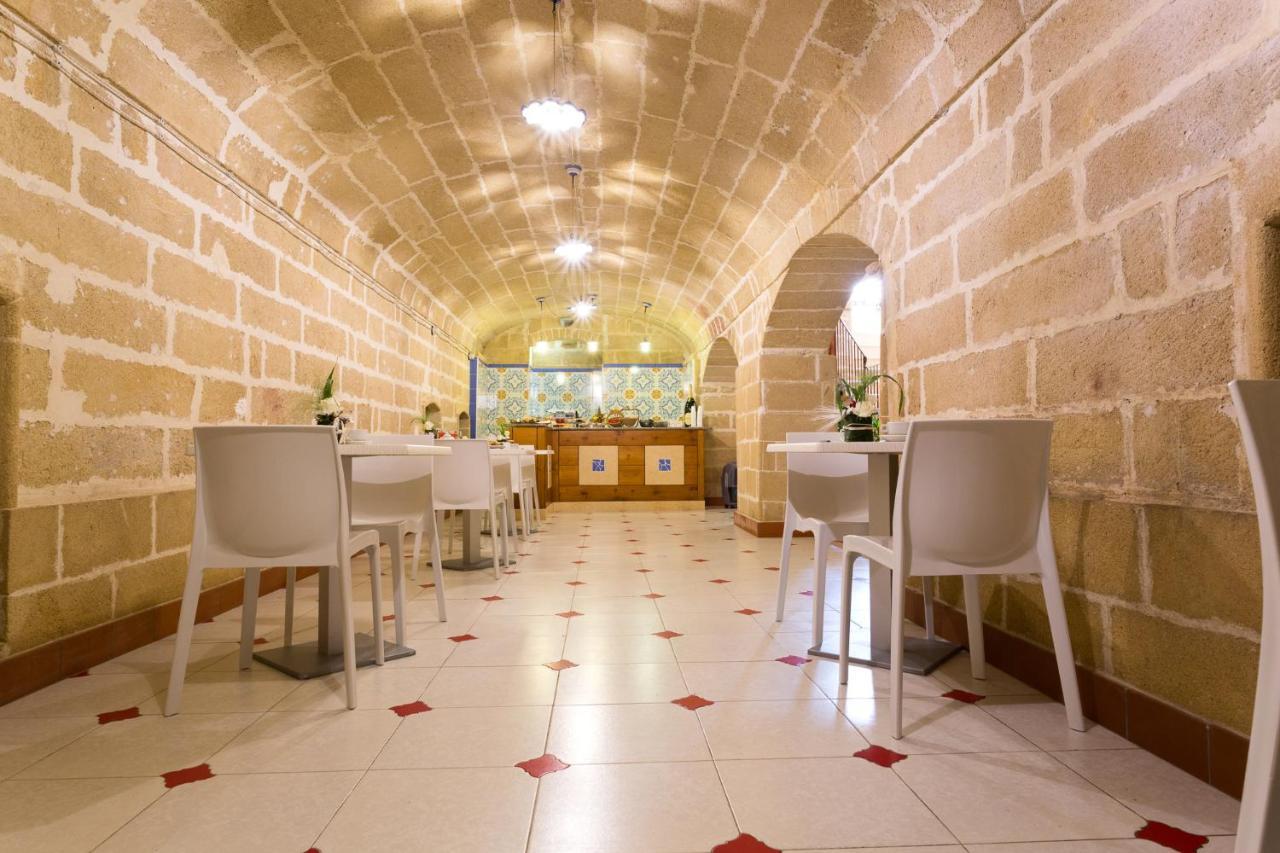 L'Uomo E Il Mare Bed & Breakfast Gallipoli Bagian luar foto