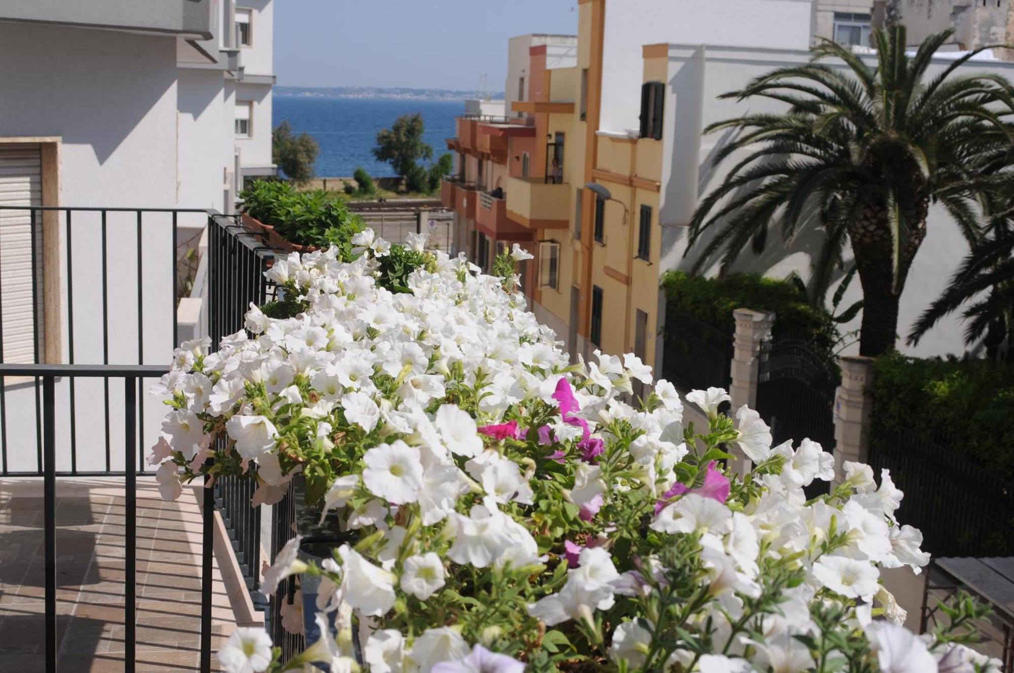 L'Uomo E Il Mare Bed & Breakfast Gallipoli Bagian luar foto